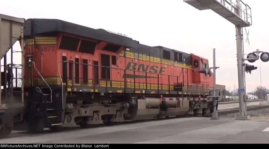 BNSF coal train DPU